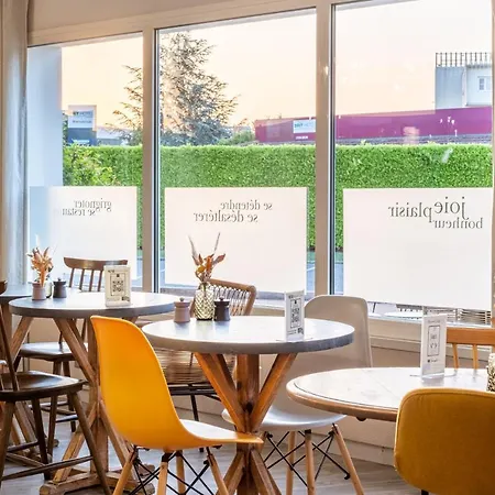Hotel Kyriad Lyon Est - Eurexpo Le 3*