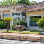 Szálloda Kyriad Lyon Est - Eurexpo Le