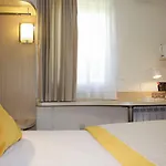Kyriad Lyon Est - Eurexpo Le Szálloda