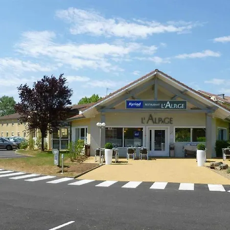 基里亚德里昂东布隆厄尔波科塔奇酒店 酒店 3*