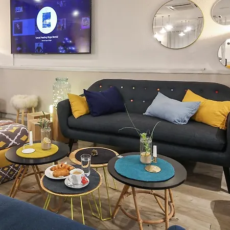 Kyriad Lyon Est - Eurexpo Le Hotel 3*
