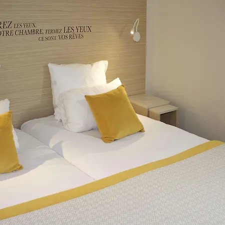 Hotel Kyriad Lyon Est - Eurexpo Le