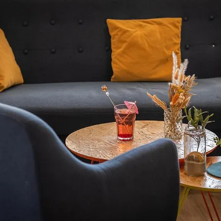 Kyriad Lyon Est - Eurexpo Le Hotel 3*