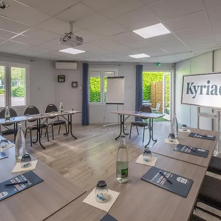 Kyriad Lyon Est - Eurexpo Le Hotel 3*