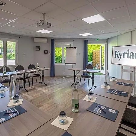 Kyriad Lyon Est - Eurexpo Le Hotel 3*