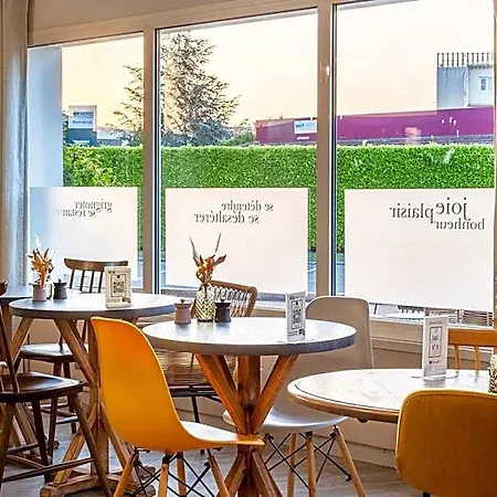 Kyriad Lyon Est - Eurexpo Le Hotel